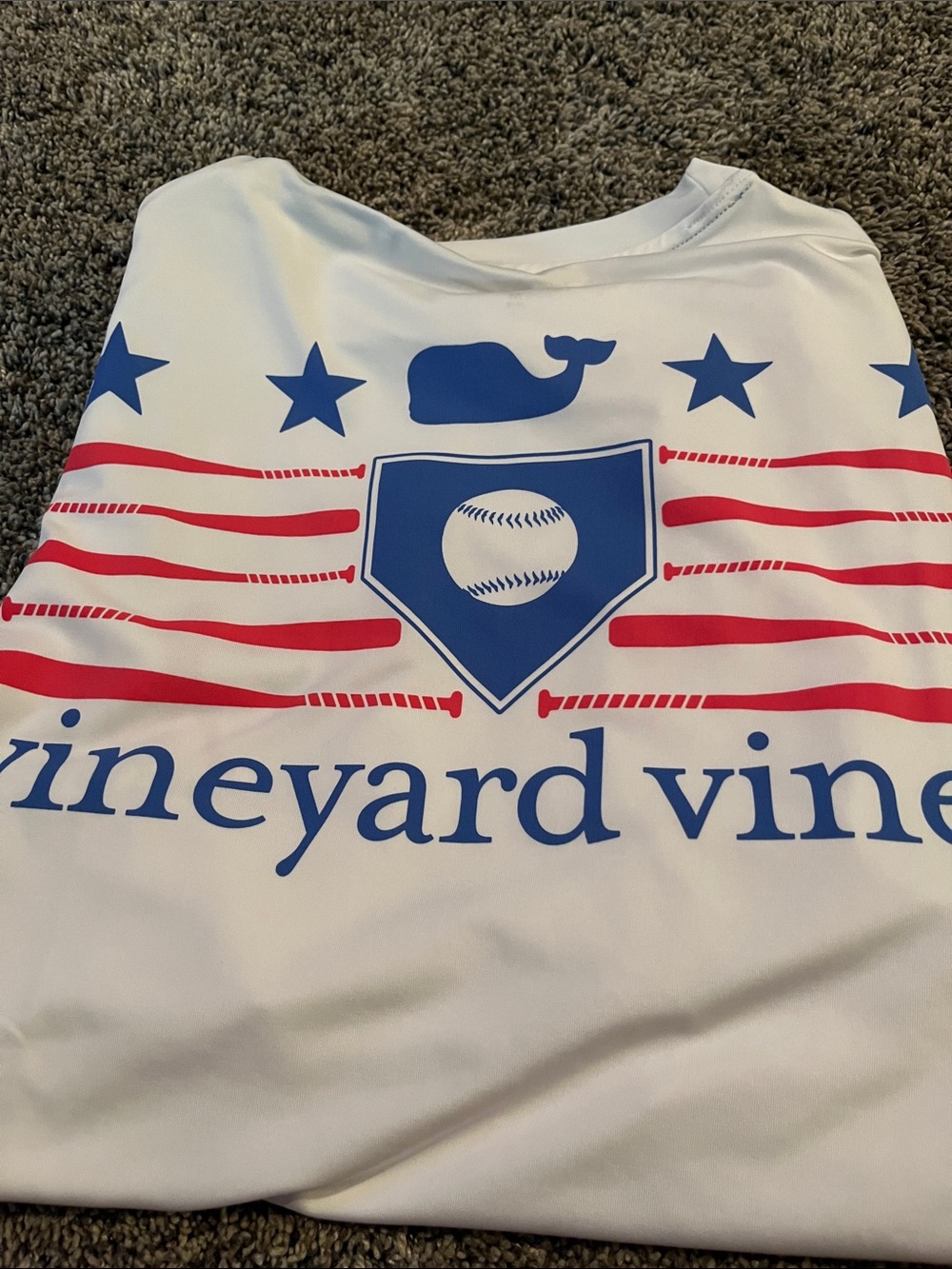Vineyard Vines White performance tee /Red & Blue Patriotic/baseball logo. New XL